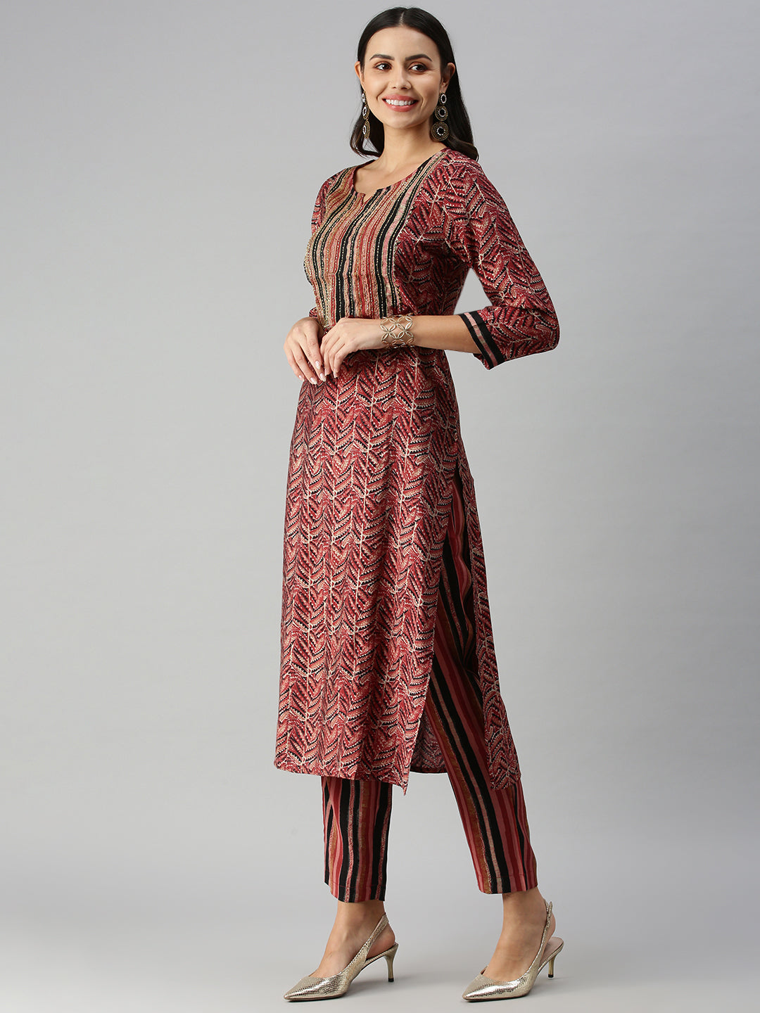 Women Straight Maroon Yoke Design Kurta and Trousers