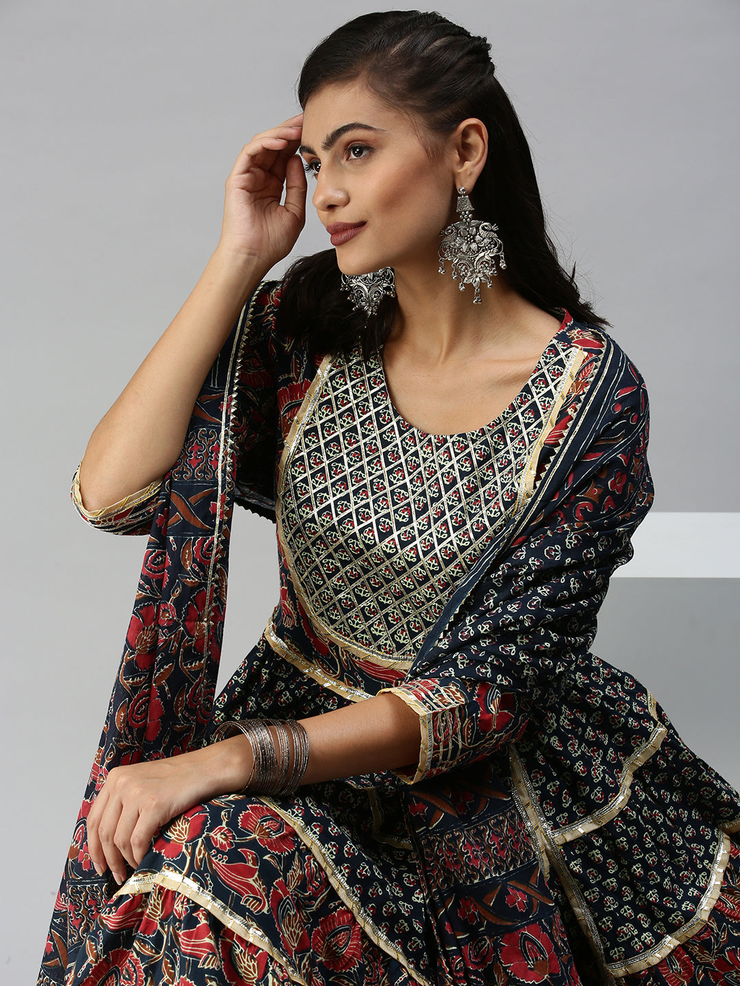 Women Anarkali Navy Blue Printed Kurta and Sharara