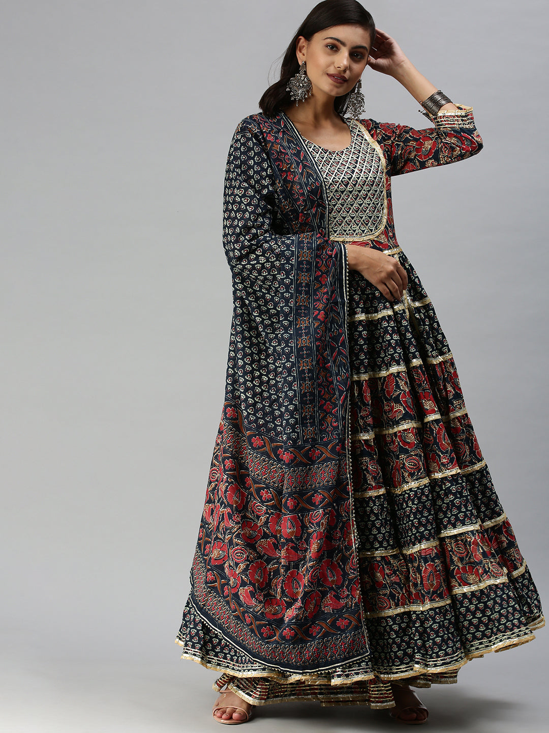 Women Anarkali Navy Blue Printed Kurta and Sharara