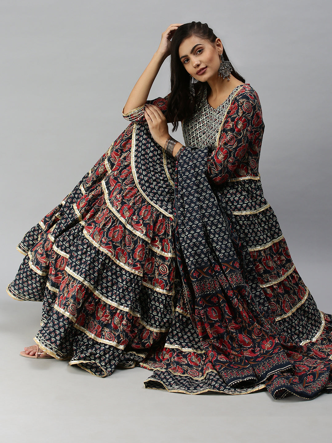 Women Anarkali Navy Blue Printed Kurta and Sharara