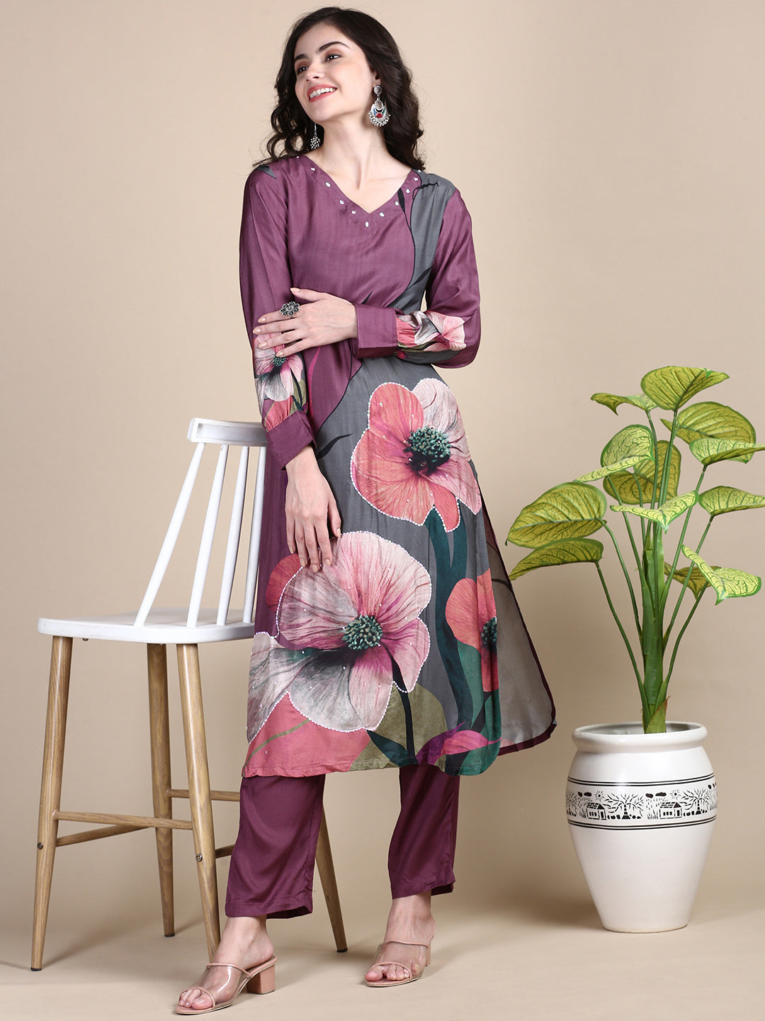 Women Floral Purple Straight Kurta Set