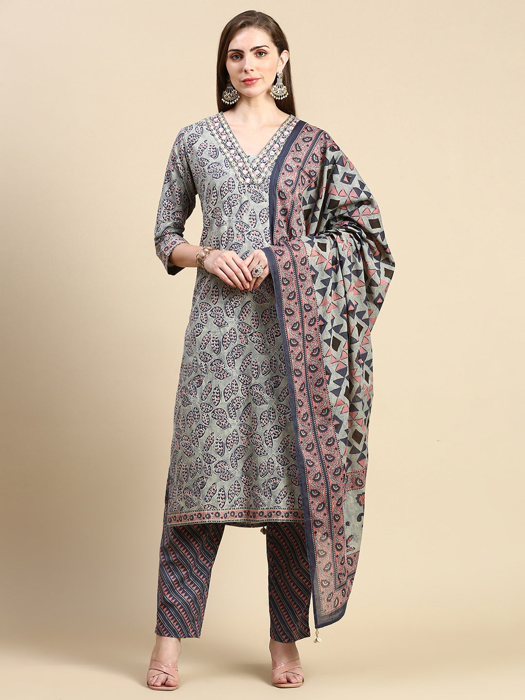 Women Floral Grey Straight Kurta Set with Dupatta