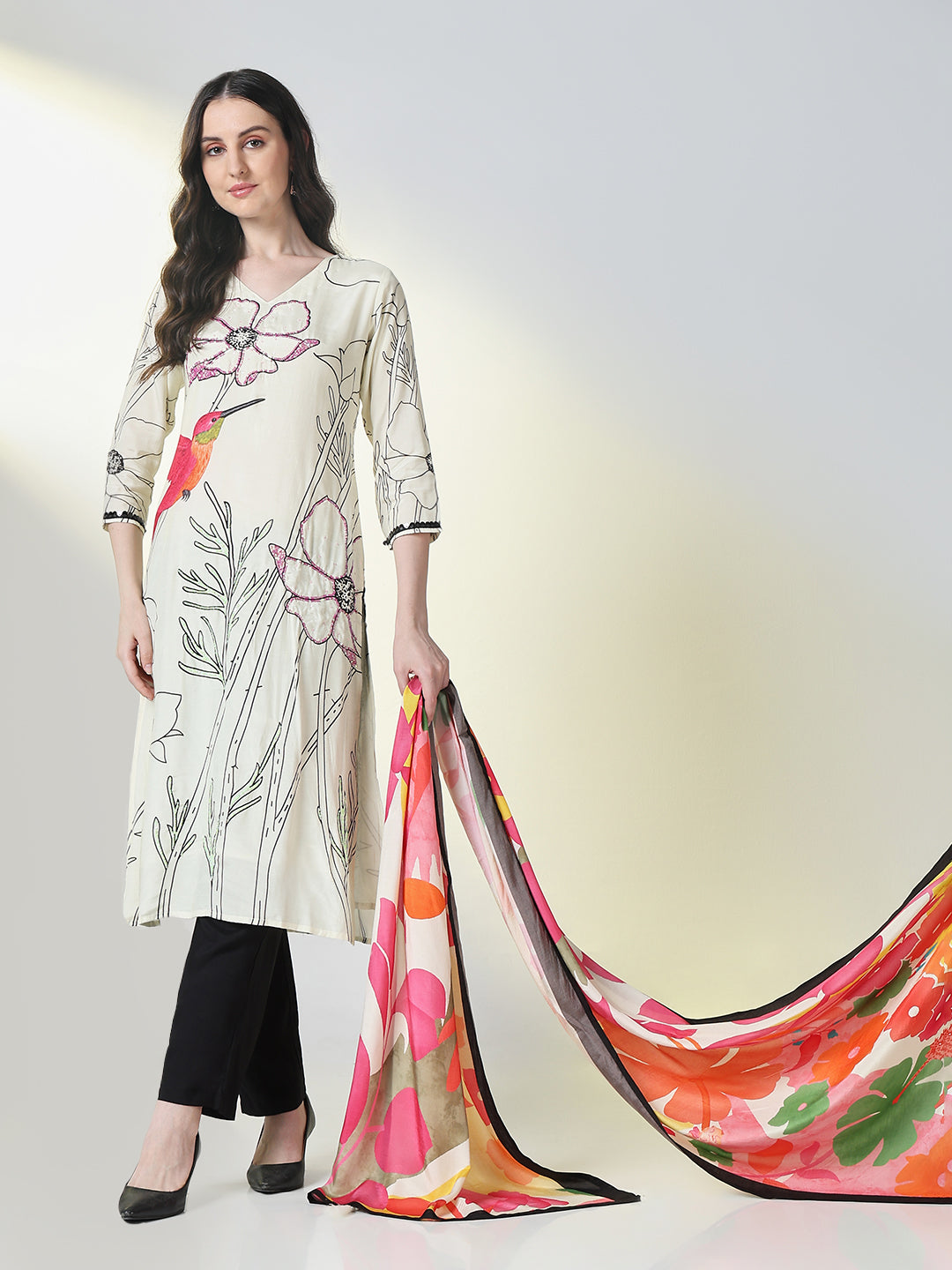 Women Off White Floral Straight Kurta Set with Dupatta