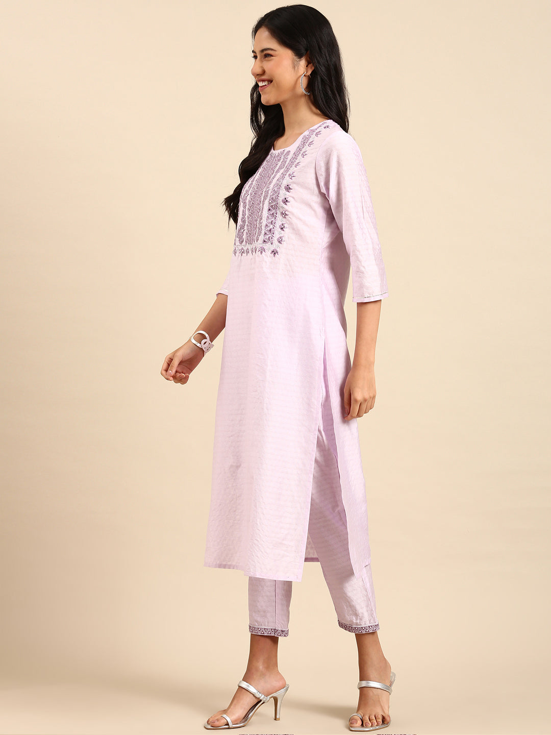 Women Solid Purple Straight Kurta Set with Dupatta