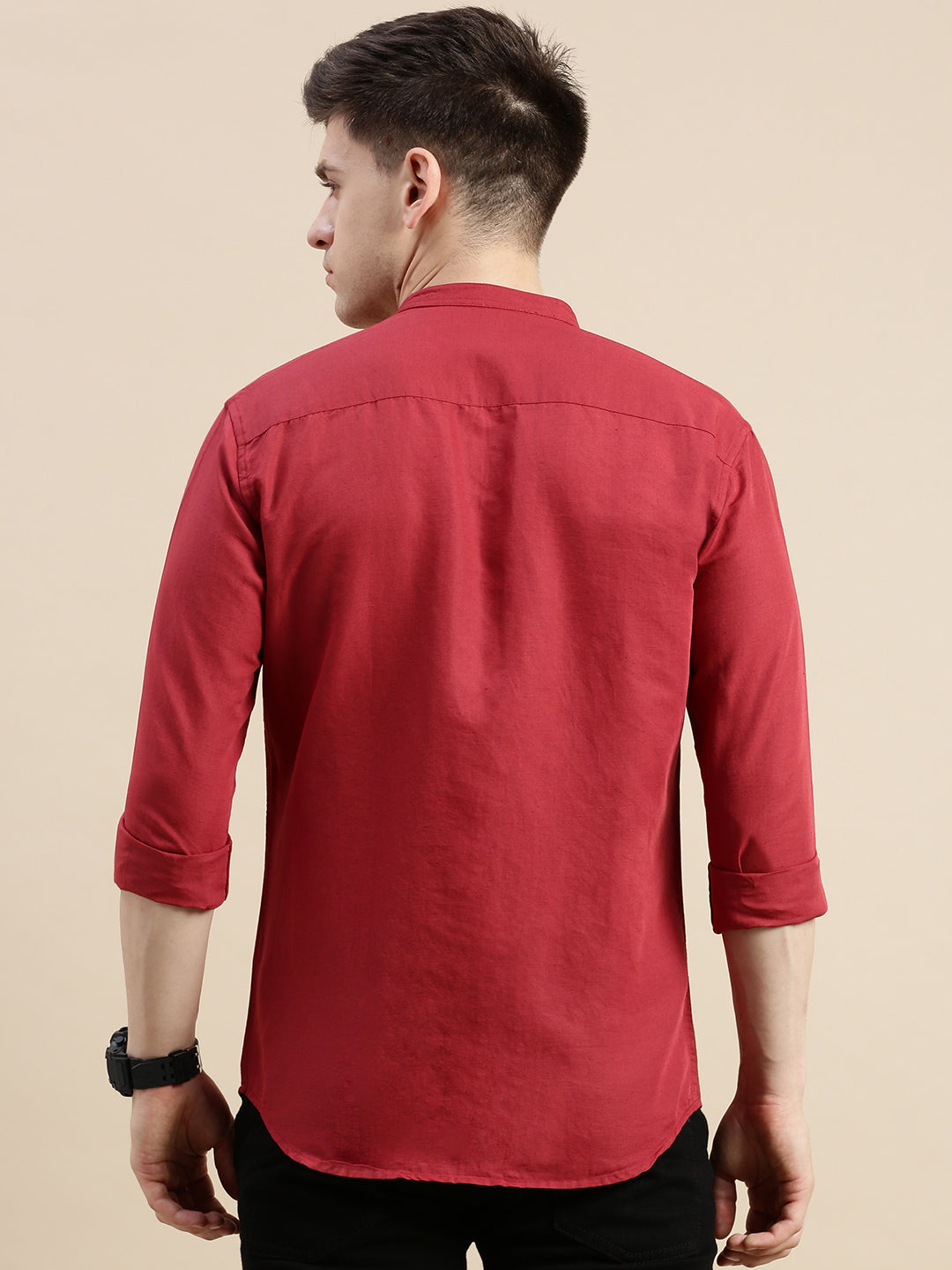 Men Mandarin Collar Solid Maroon Shirt