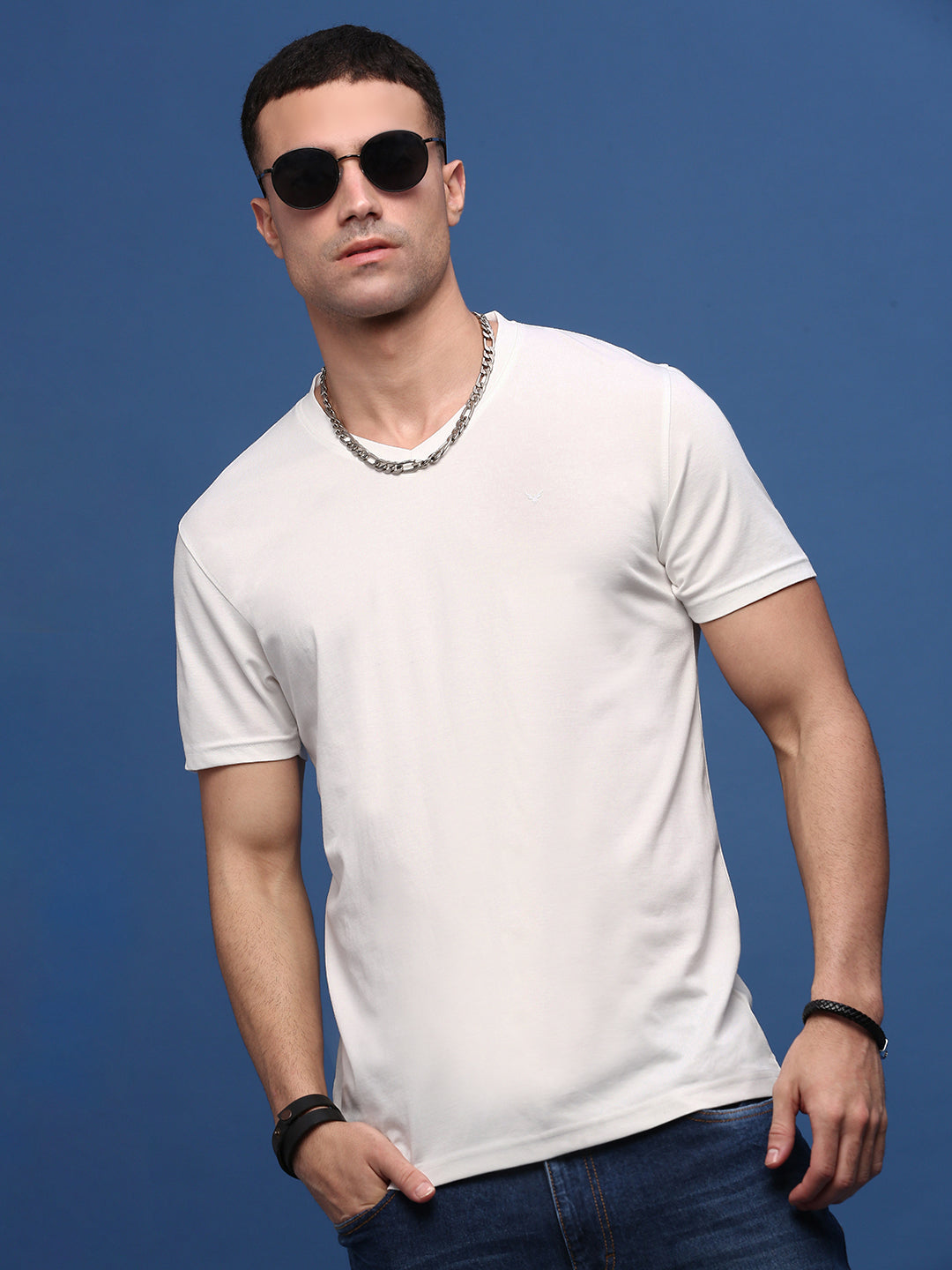 Men White Slim Fit T Shirt