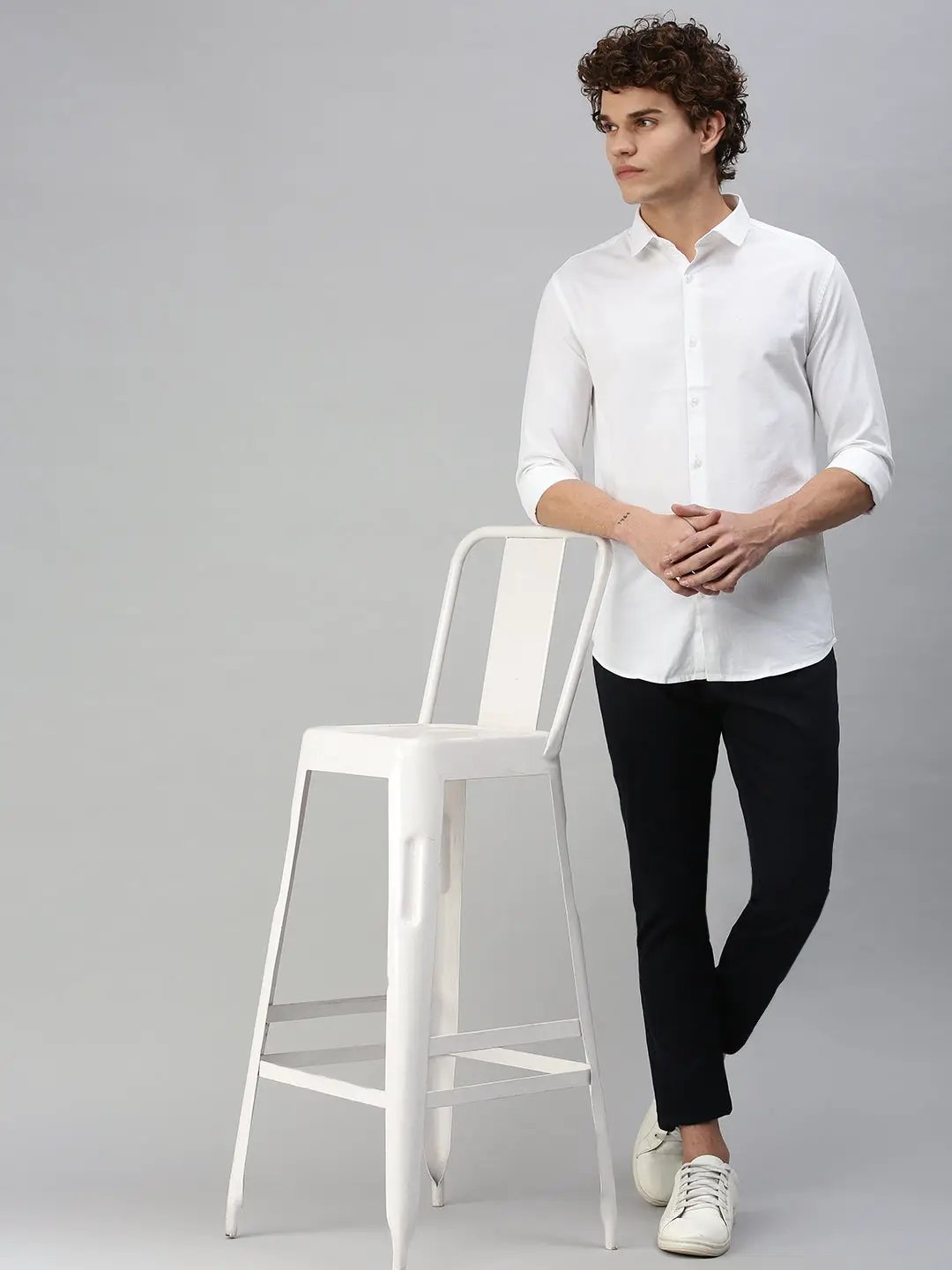 Men's White Solid Slim Fit Shirt - from SHOWOFFFF