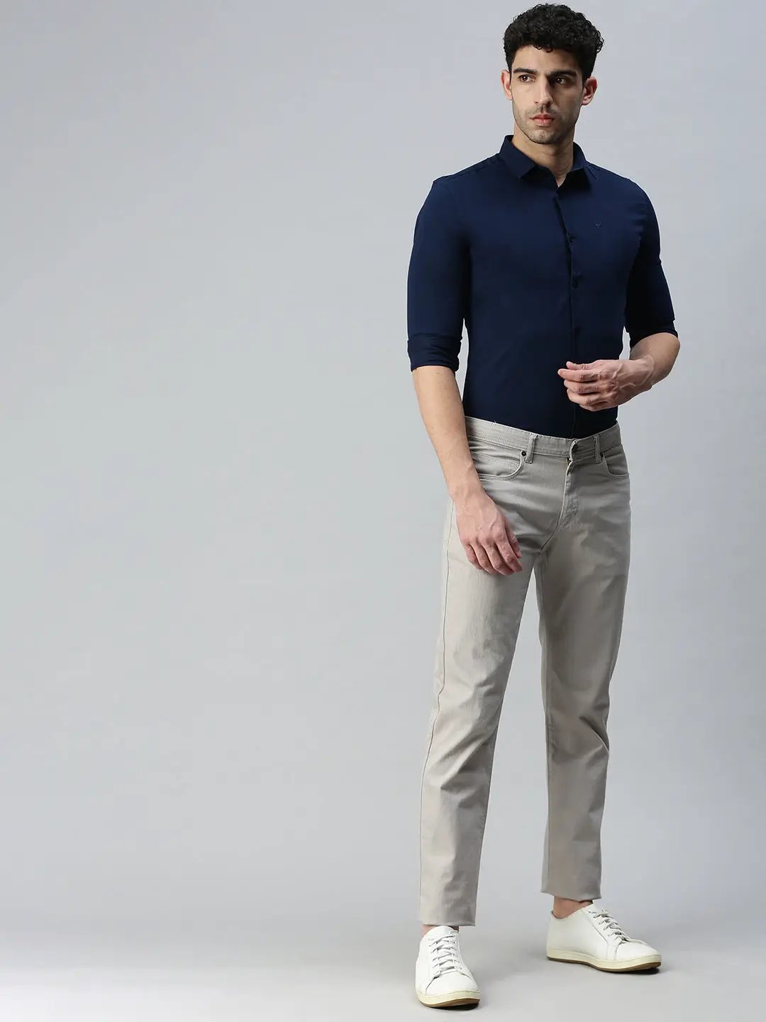 Men's Navy Blue Solid Slim Fit Shirt - from SHOWOFFFF