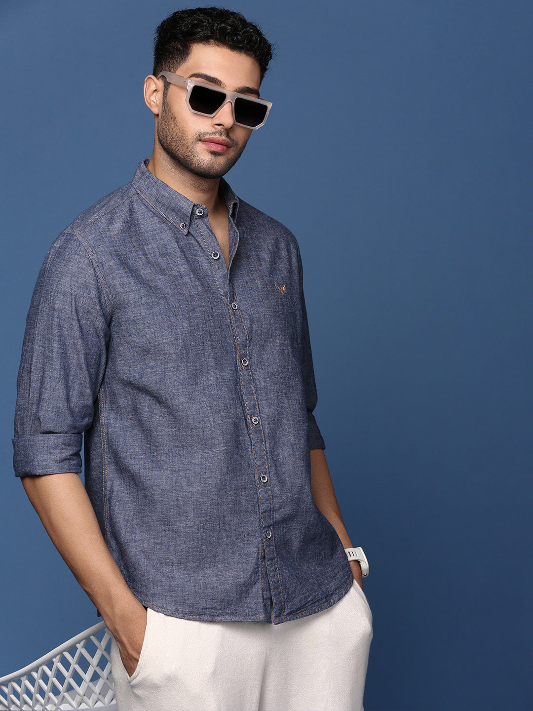 Men Solid Blue Slim Fit Shirt