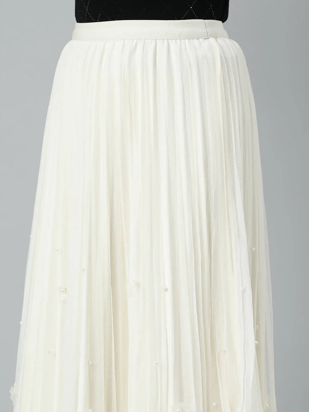 Women's Solid Flared Cream Midi Skirt
