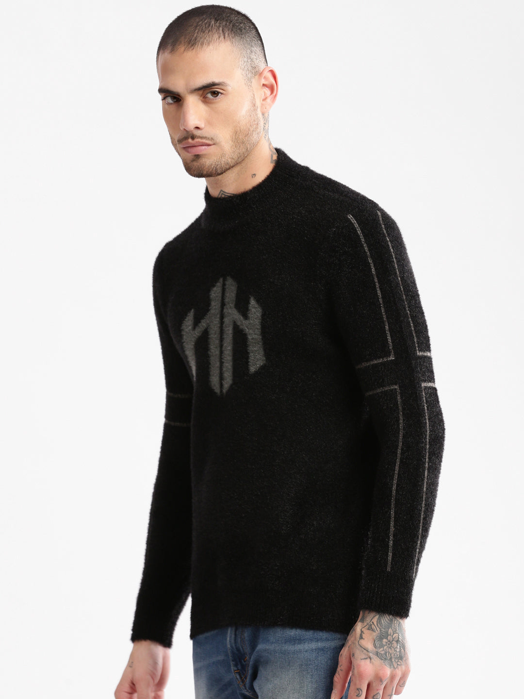 Men Round Neck Solid Black Pullover