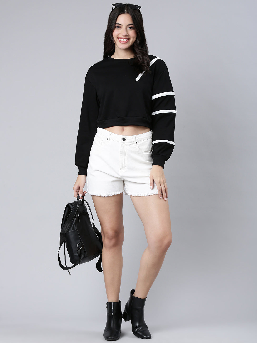 Women Solid Black Crop Sweatshirt