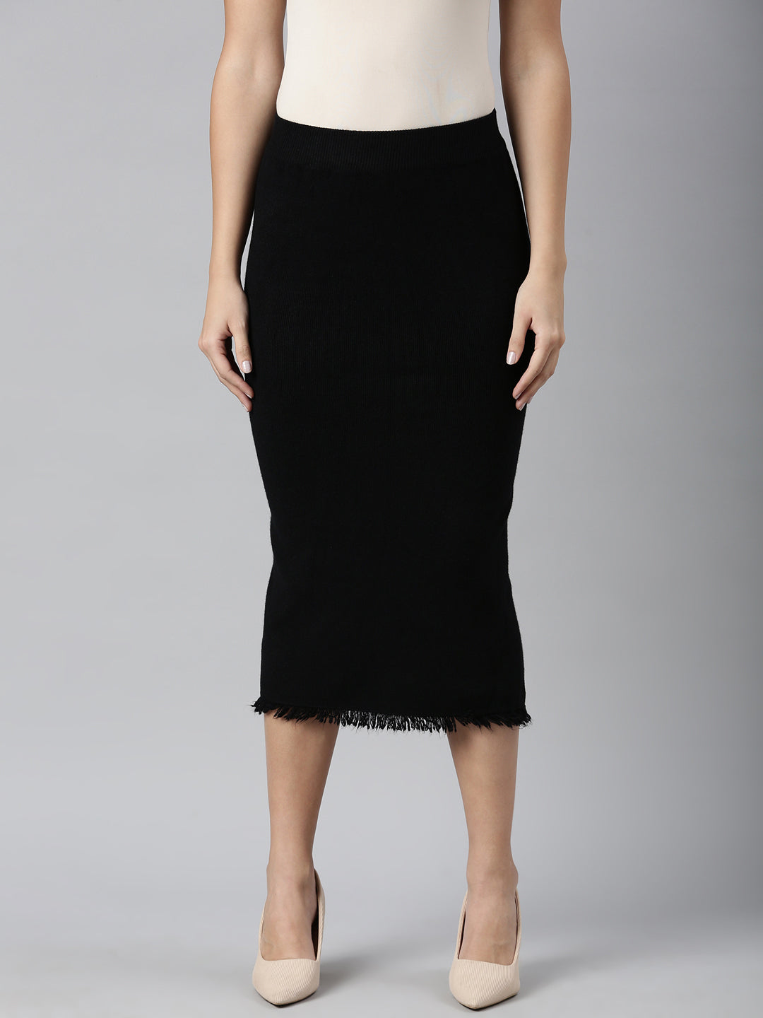 Women Solid Black Straight Midi Skirt