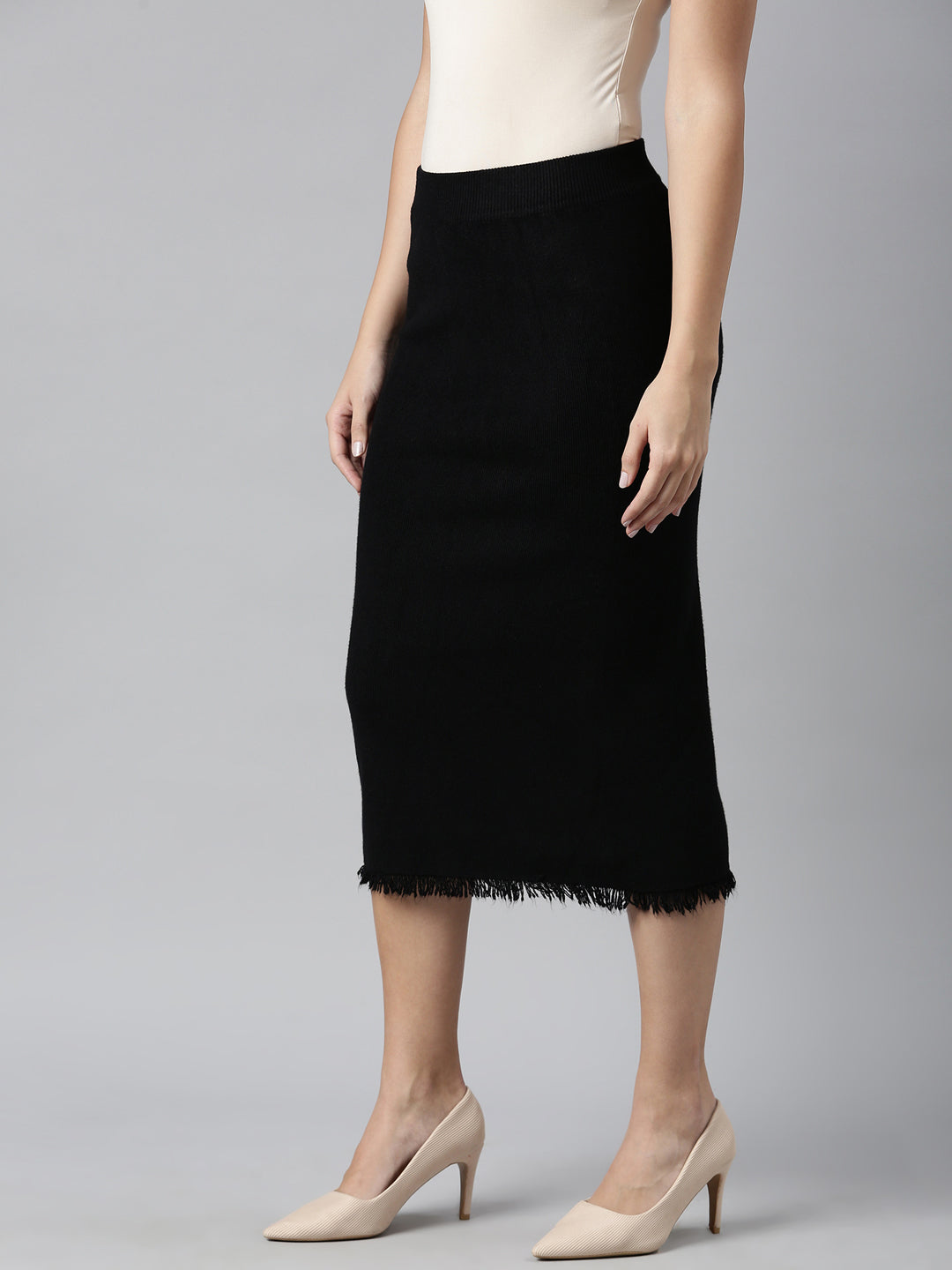 Women Solid Black Straight Midi Skirt