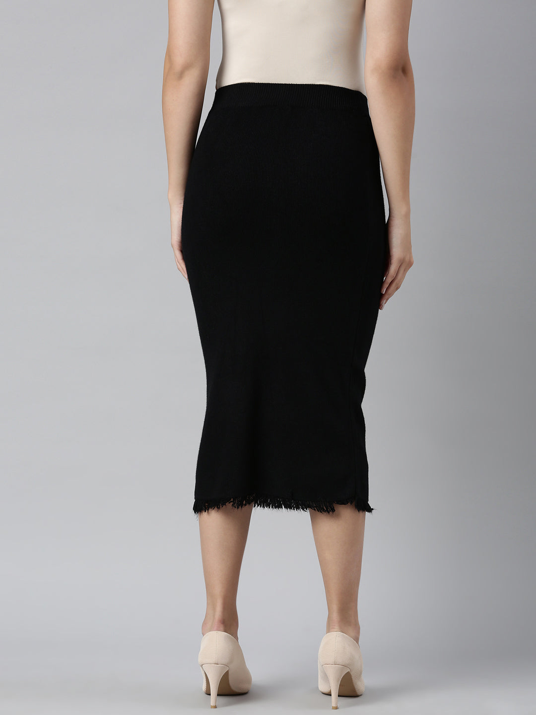 Women Solid Black Straight Midi Skirt