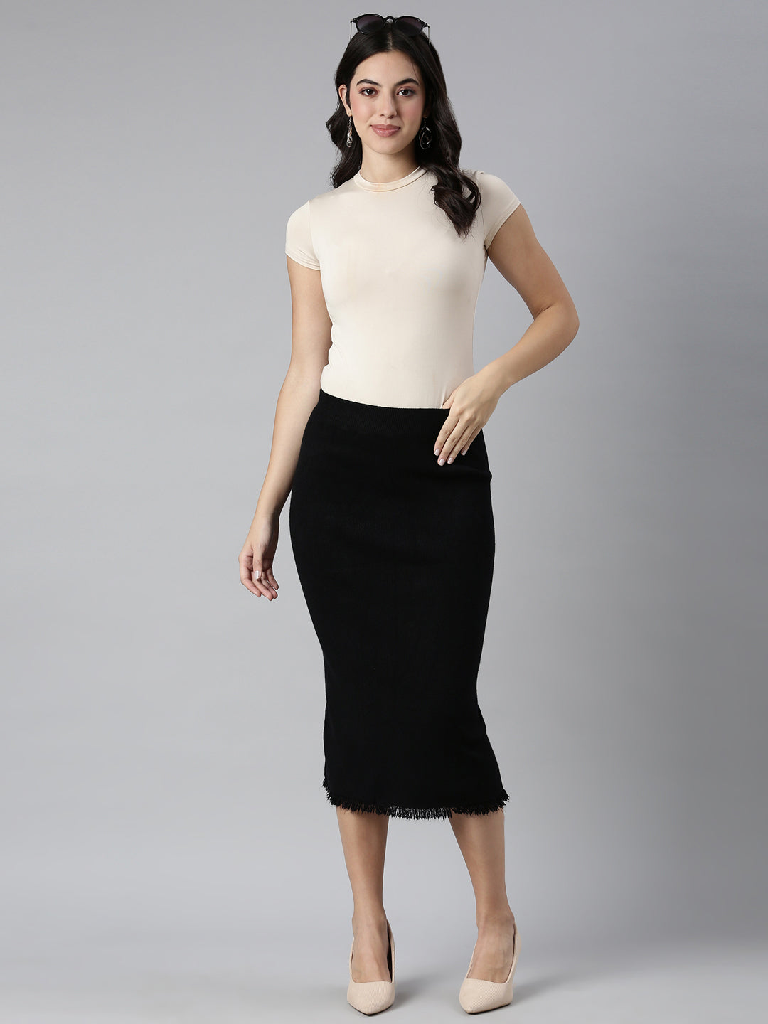 Women Solid Black Straight Midi Skirt