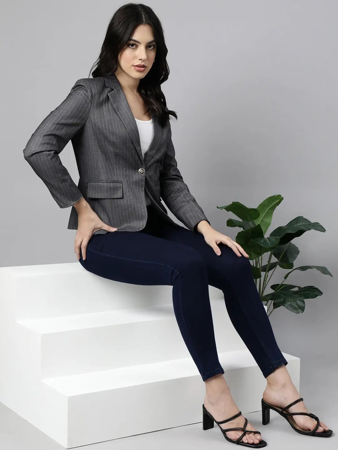 Women's Grey Single-Breasted Blazer