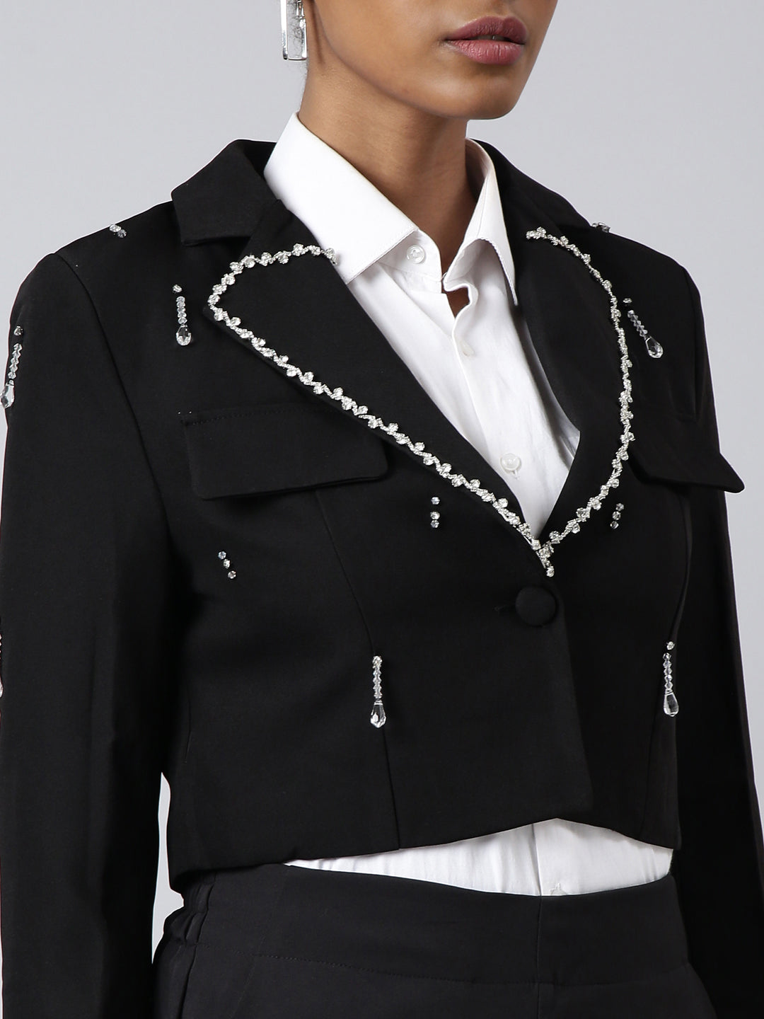 Women Black Solid Single Breasted Crop Blazer