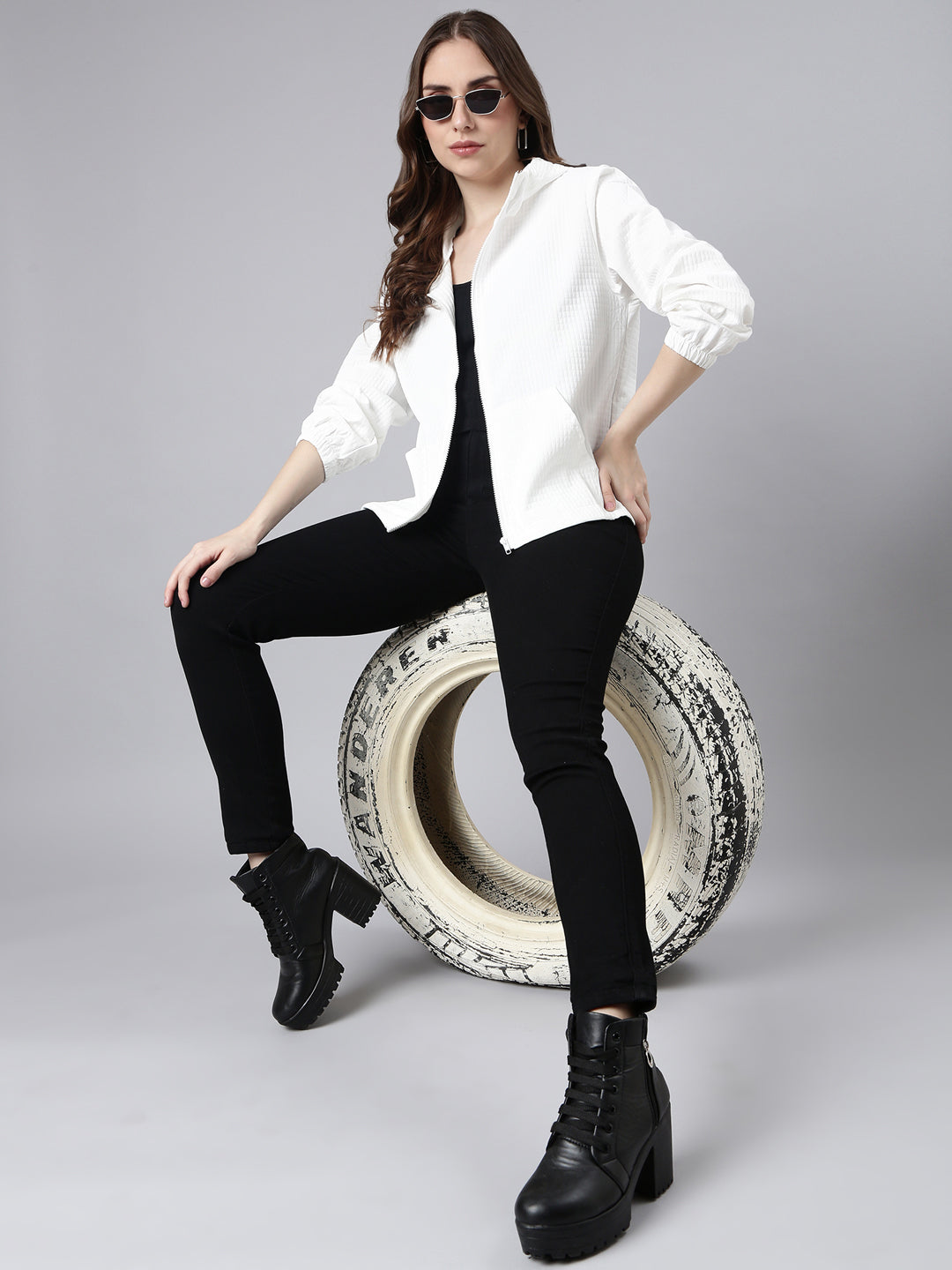 Women's Solid White Oversized Drop Shoulder Tailored Jacket