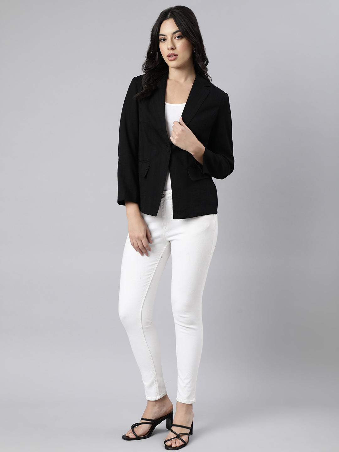 Women Black Single-Breasted Blazer