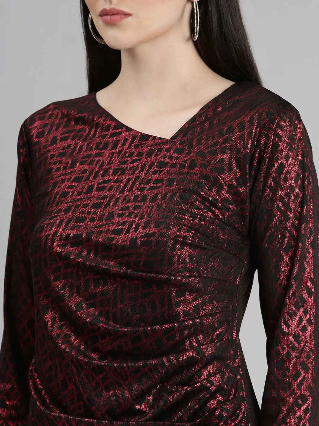 Women's Red Geometric Printed Asymmetric Neck Long Sleeves Ruched Maxi Dress