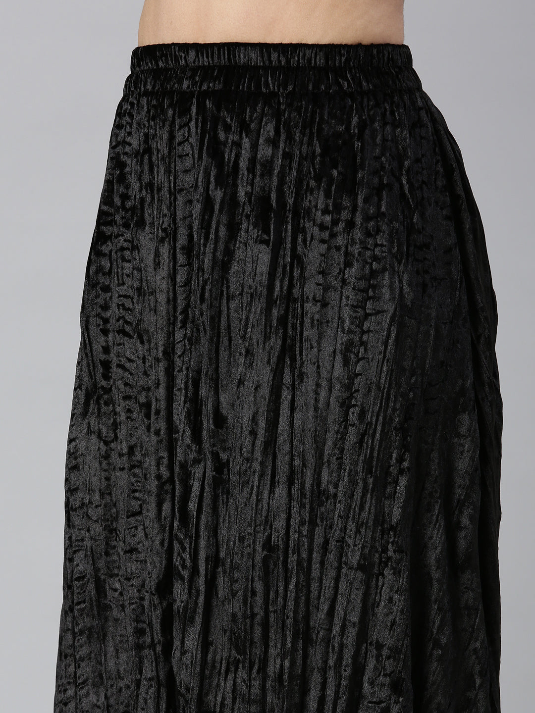 Women Solid Black Flared Midi Skirt