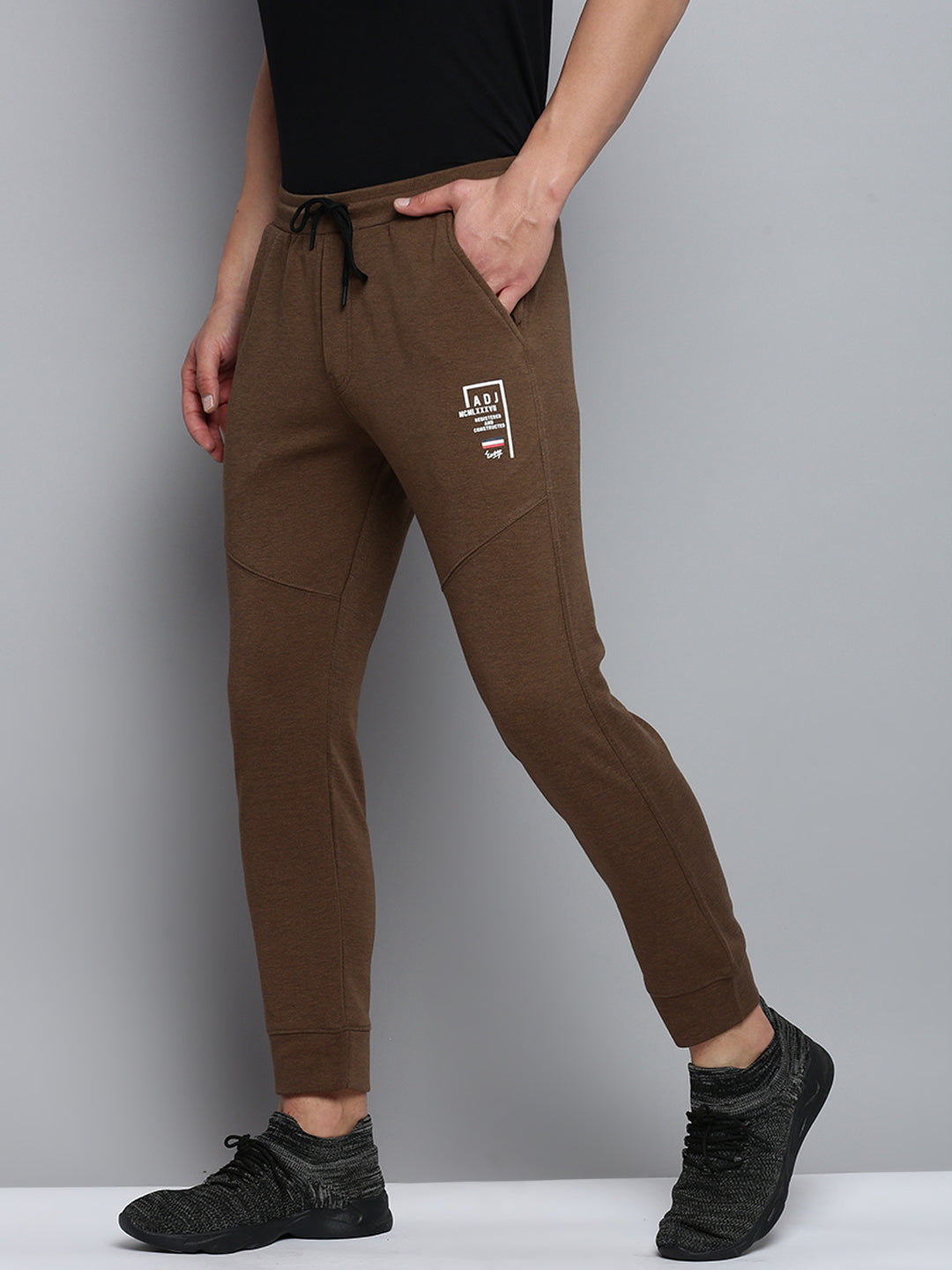 Men Brown Solid Casual Jogger