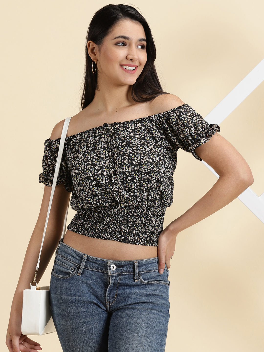 Women's Black Printed Cinched Waist Crop Top