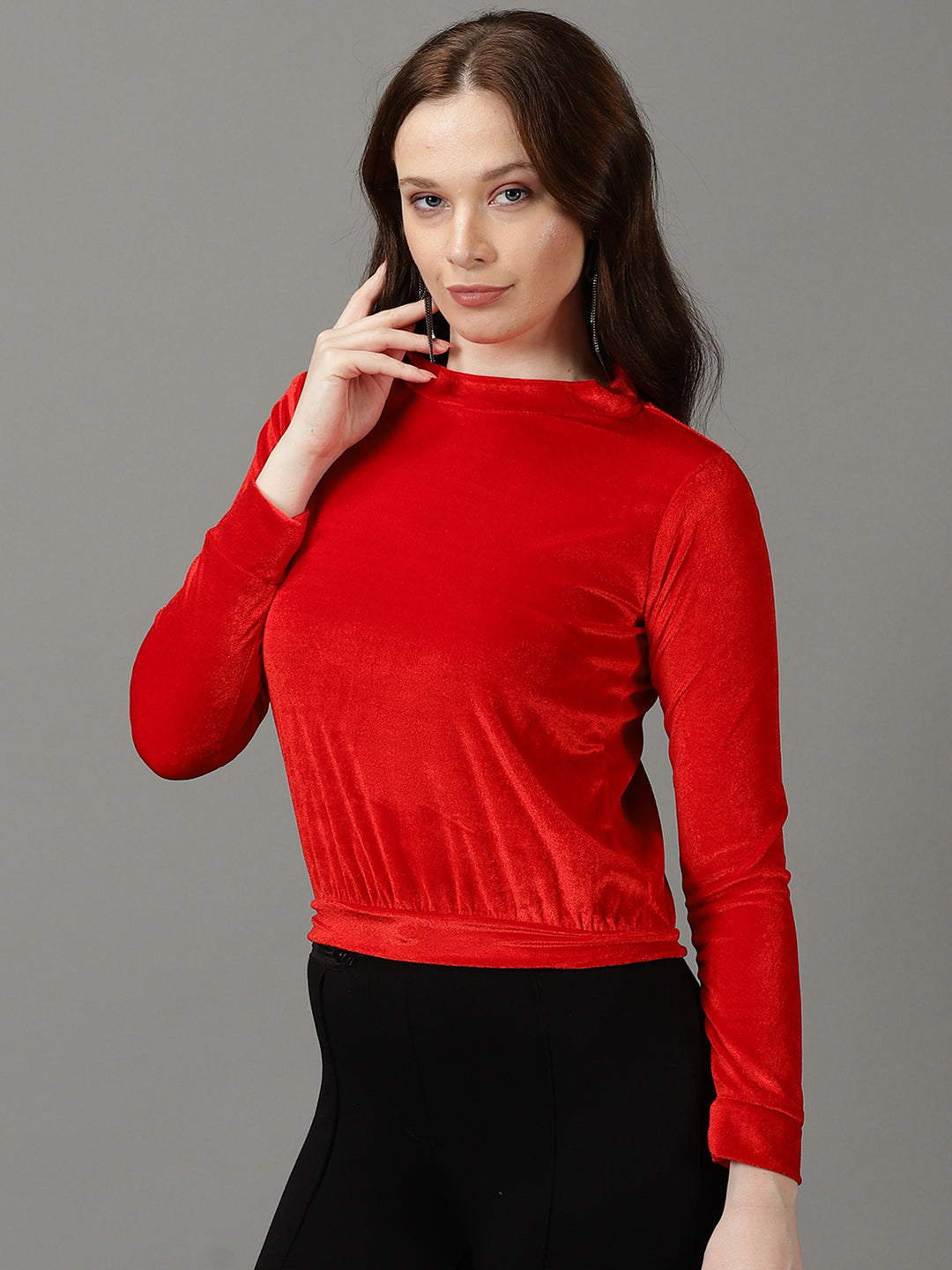 Women's Red Solid Pullover Sweatshirt