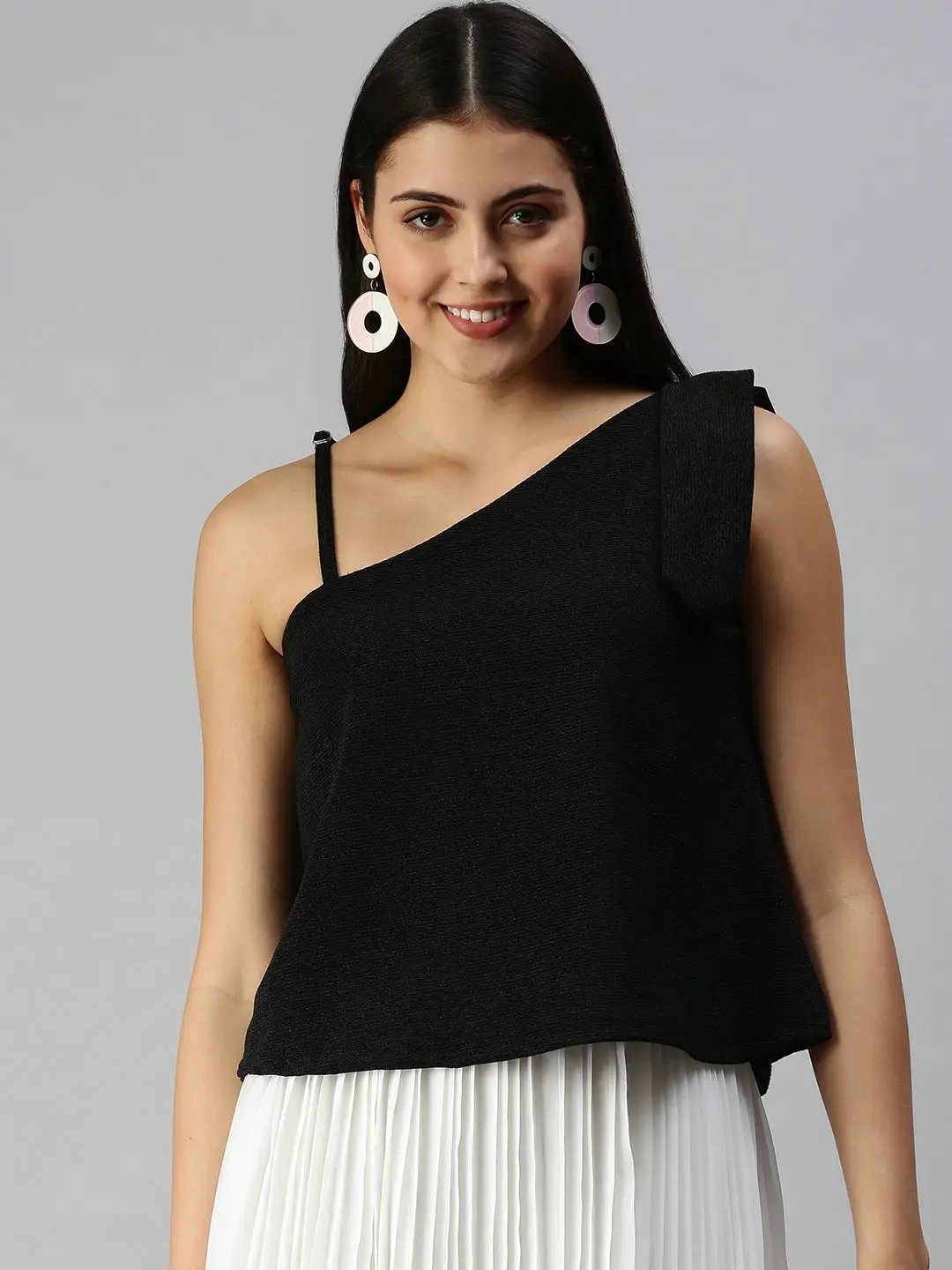 Women's Black Solid Boxy Top