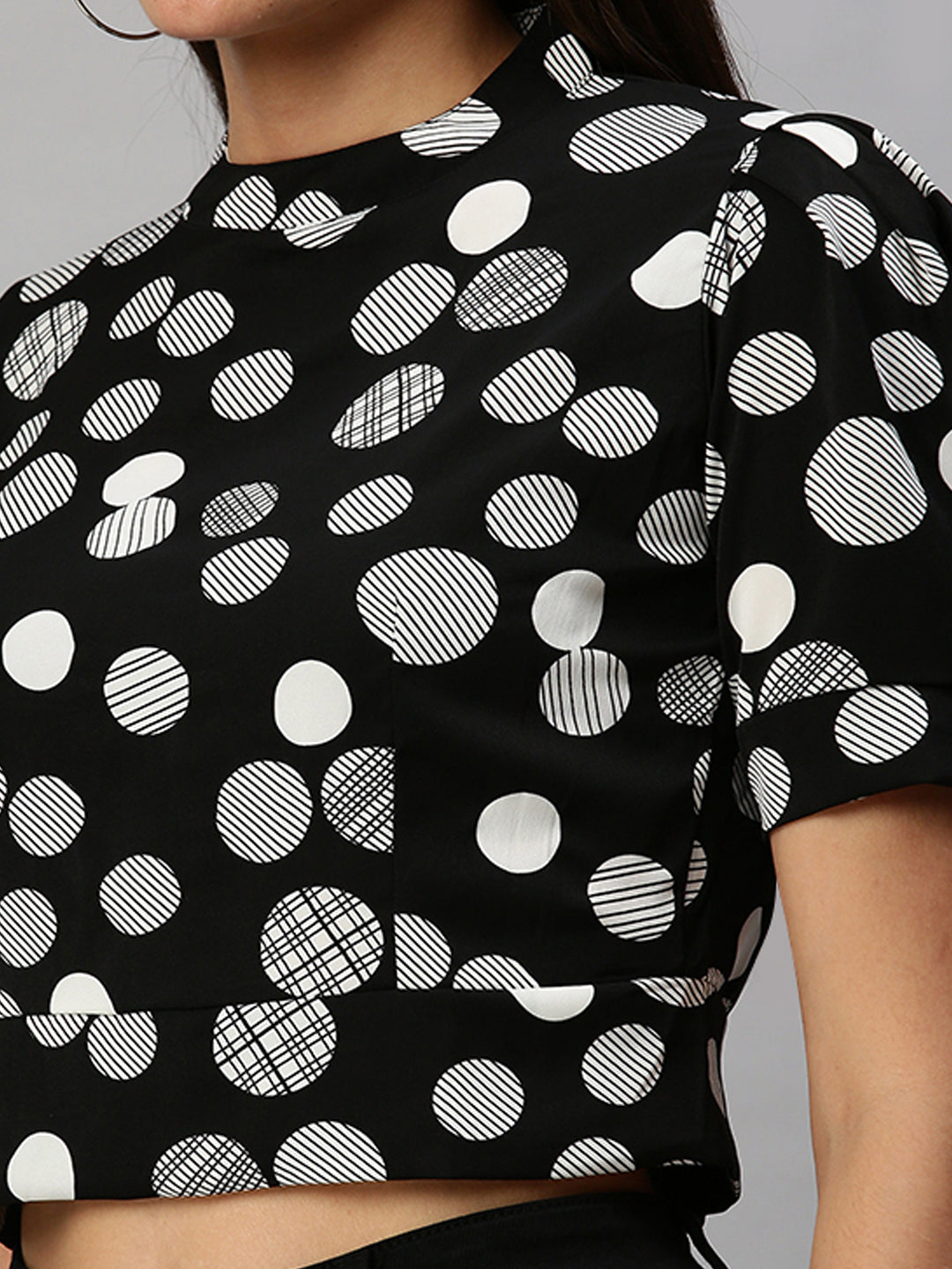 Women's Black Print Crepe Crop Top