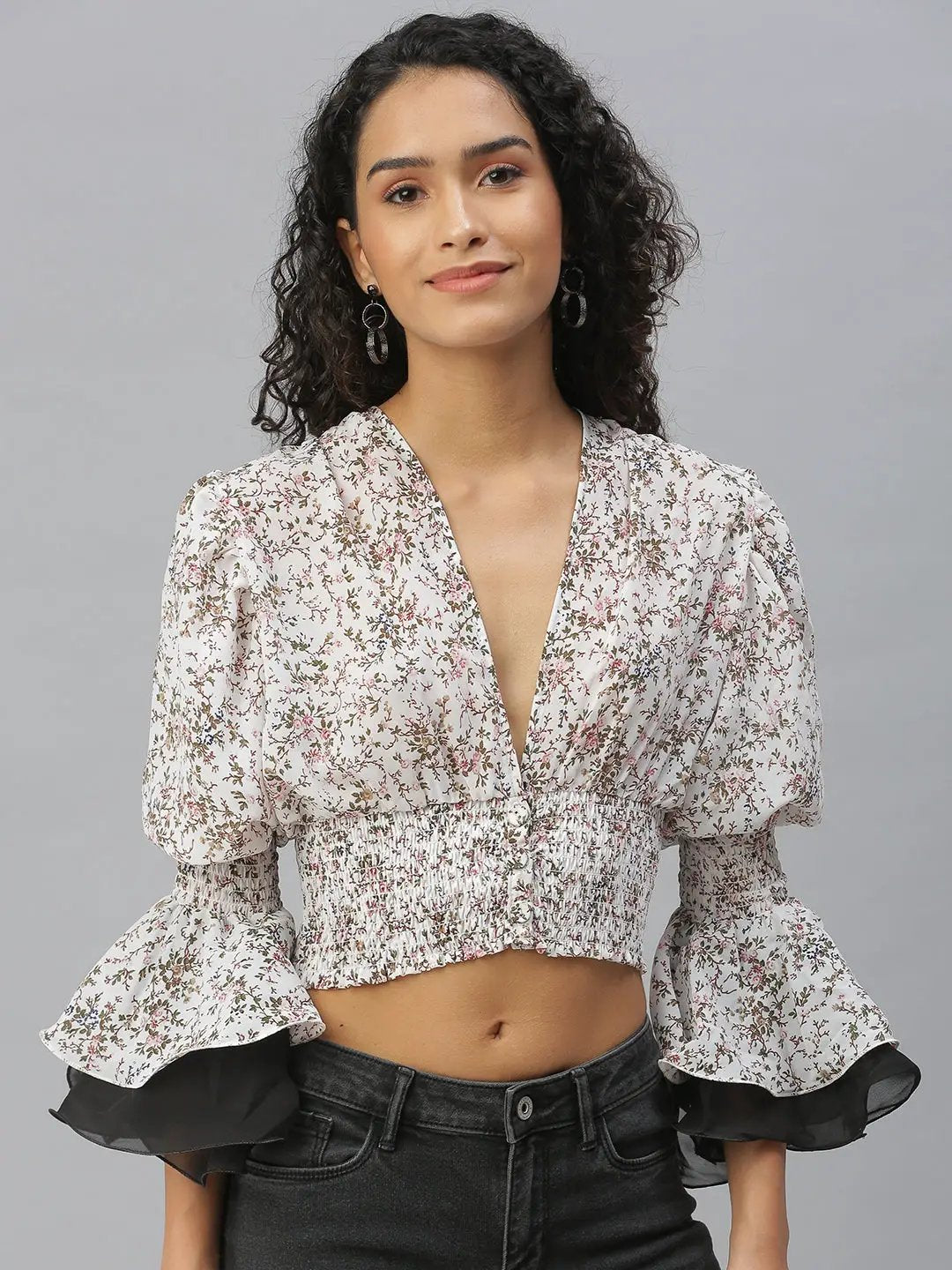 Women's Off White Floral Print Georgette Cinched Waist Crop Top