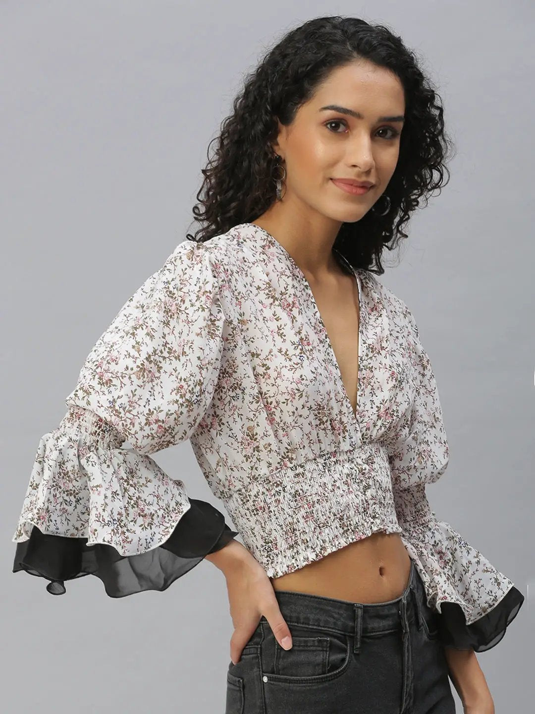Women's Off White Floral Print Georgette Cinched Waist Crop Top