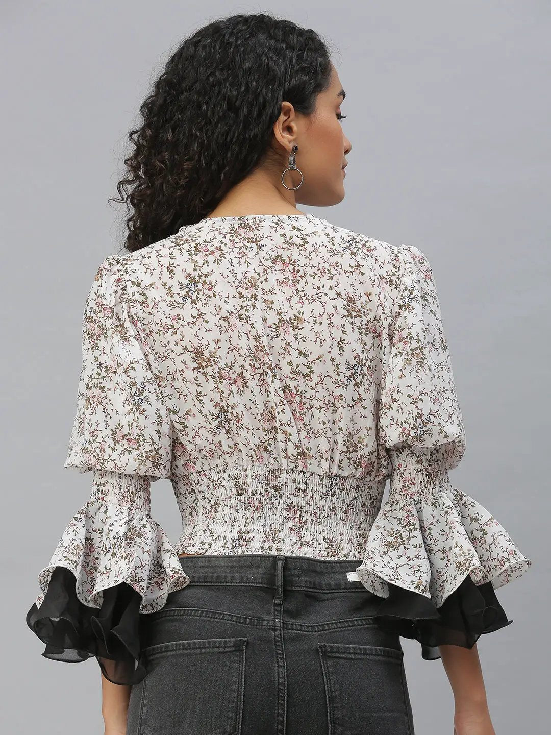 Women's Off White Floral Print Georgette Cinched Waist Crop Top