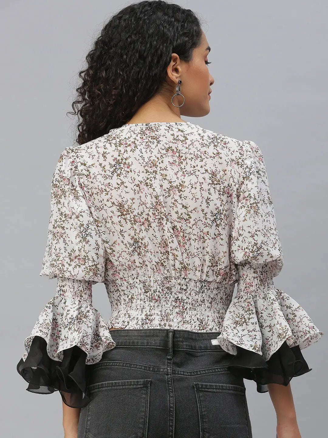 Women's Off White Floral Print Georgette Cinched Waist Crop Top