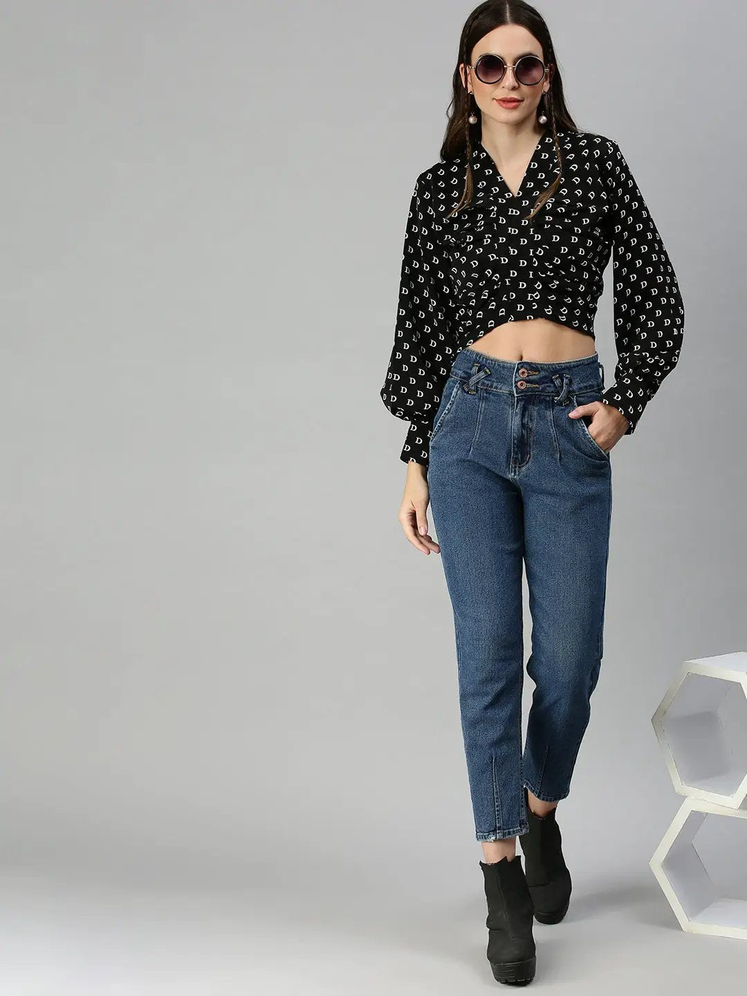 Women's Black Geometric Print Tie-Up Neck Crepe Top