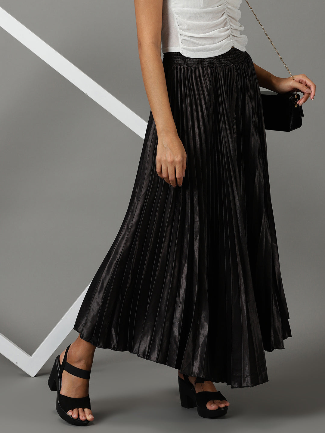 Women's Black Solid Flared Skirt