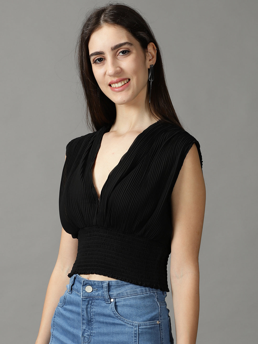 Women's Black Solid Cinched Waist Crop Top