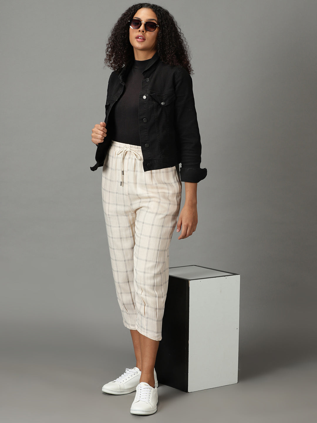 Women's Cream Checked Trouser