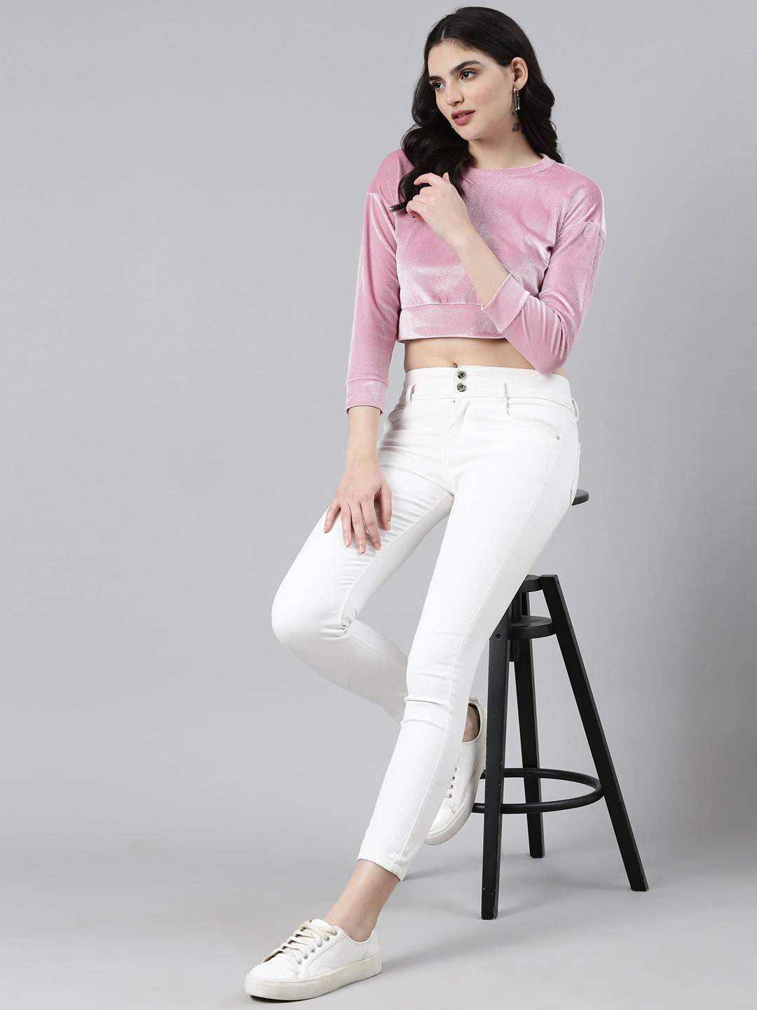 Round Neck Regular Sleeves Embellished Pink Crop Top