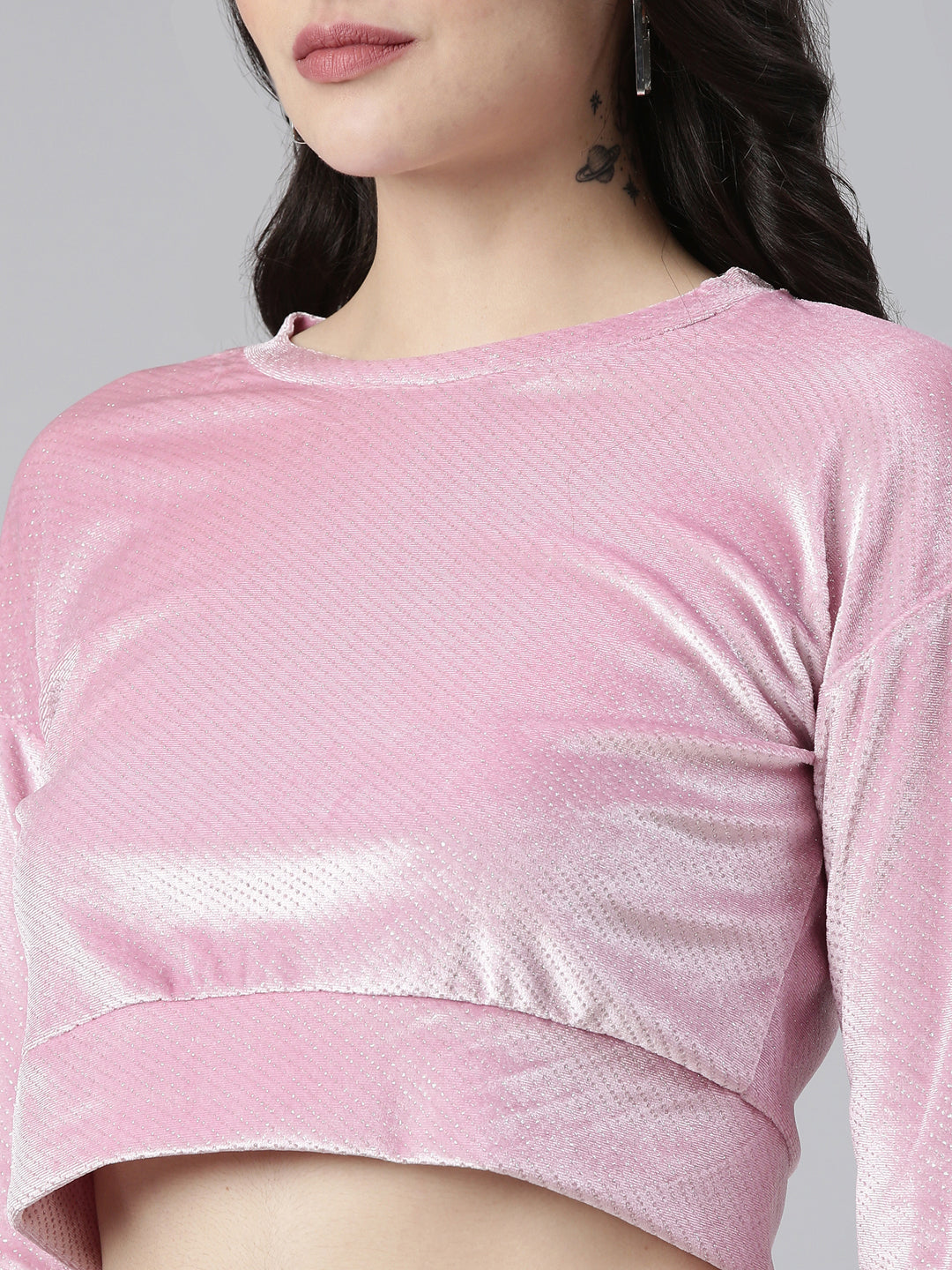 Round Neck Regular Sleeves Embellished Pink Crop Top