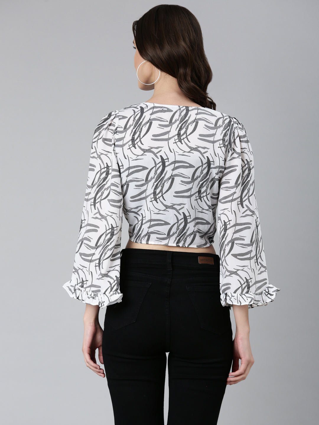 Women Off White Printed Wrap Crop Top