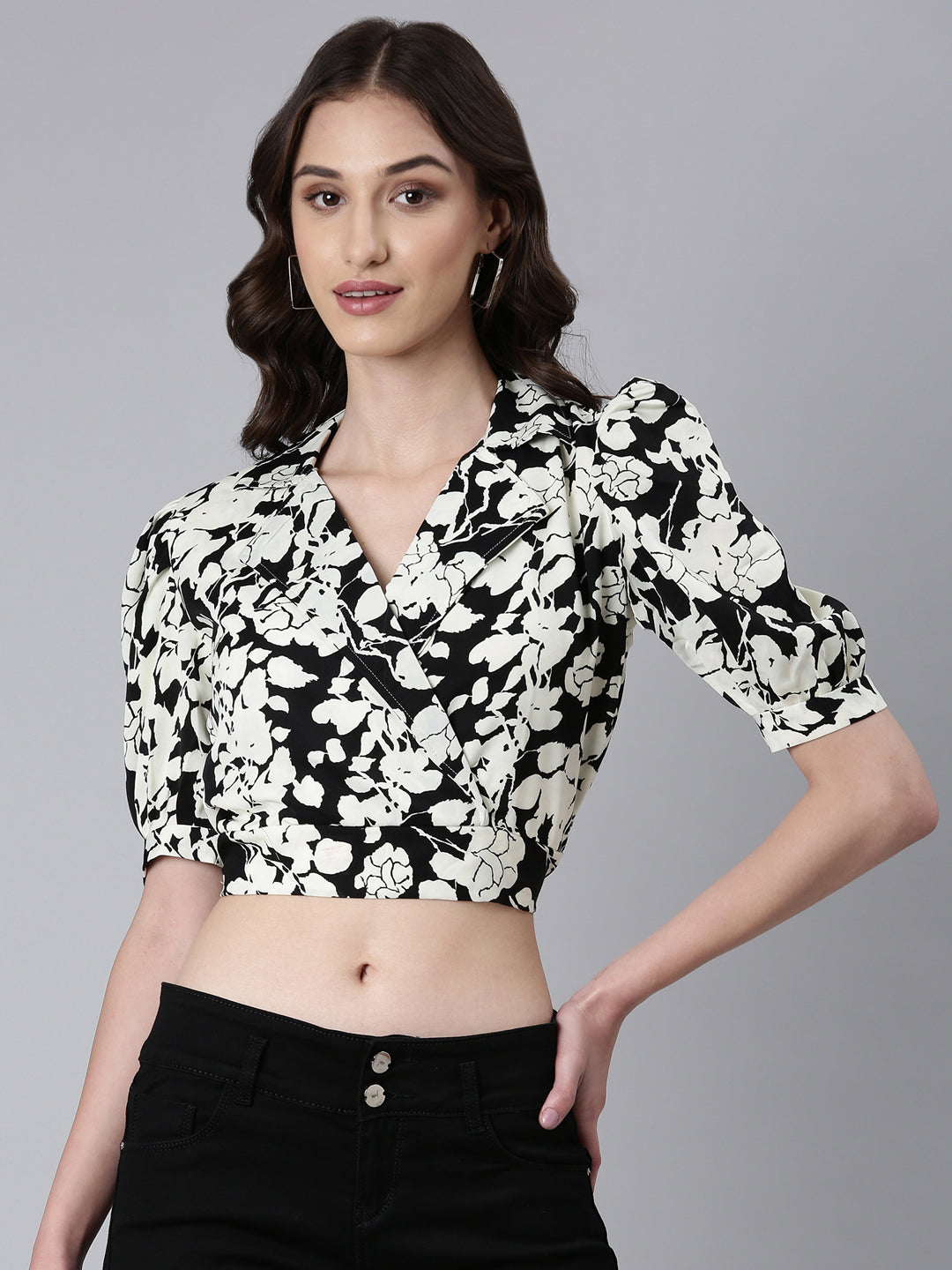 Women Off White Floral Blouson Crop Top