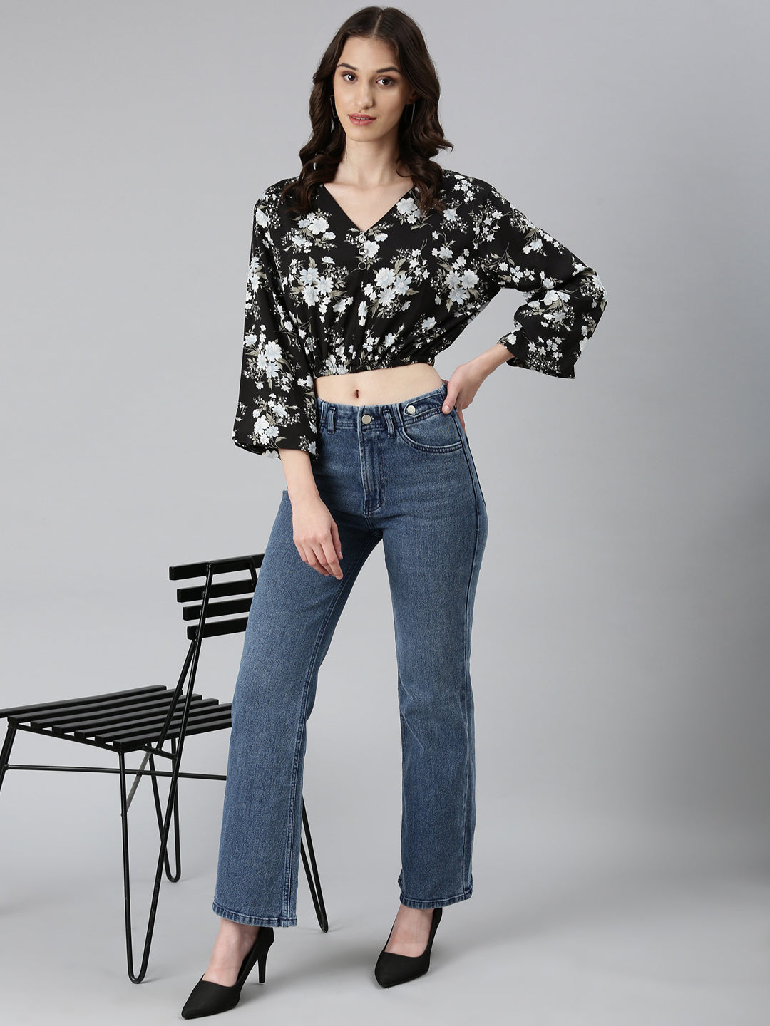 Women Black Floral Blouson Crop Top