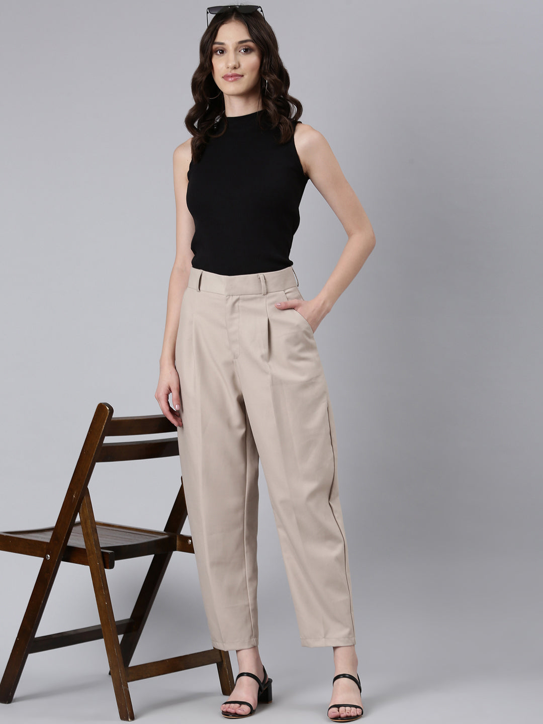 Women's Beige Mom Fit Pleated Cotton Cropped Peg Trousers