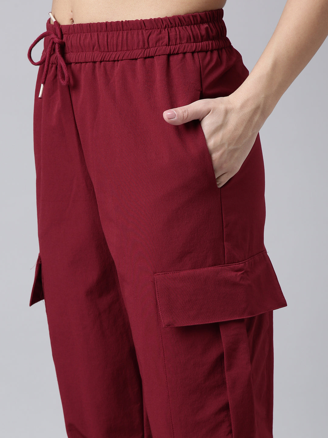 Women Solid Slim Fit Maroon Joggers Track Pant