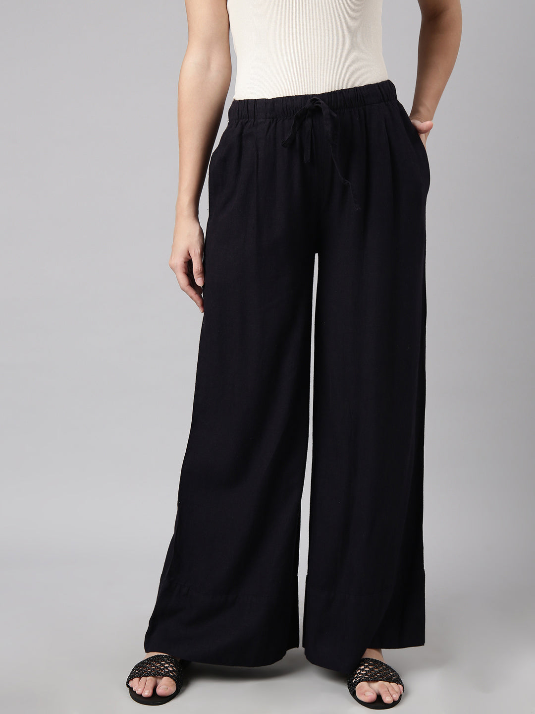 Women Solid Navy Blue Wide Leg Palazzos