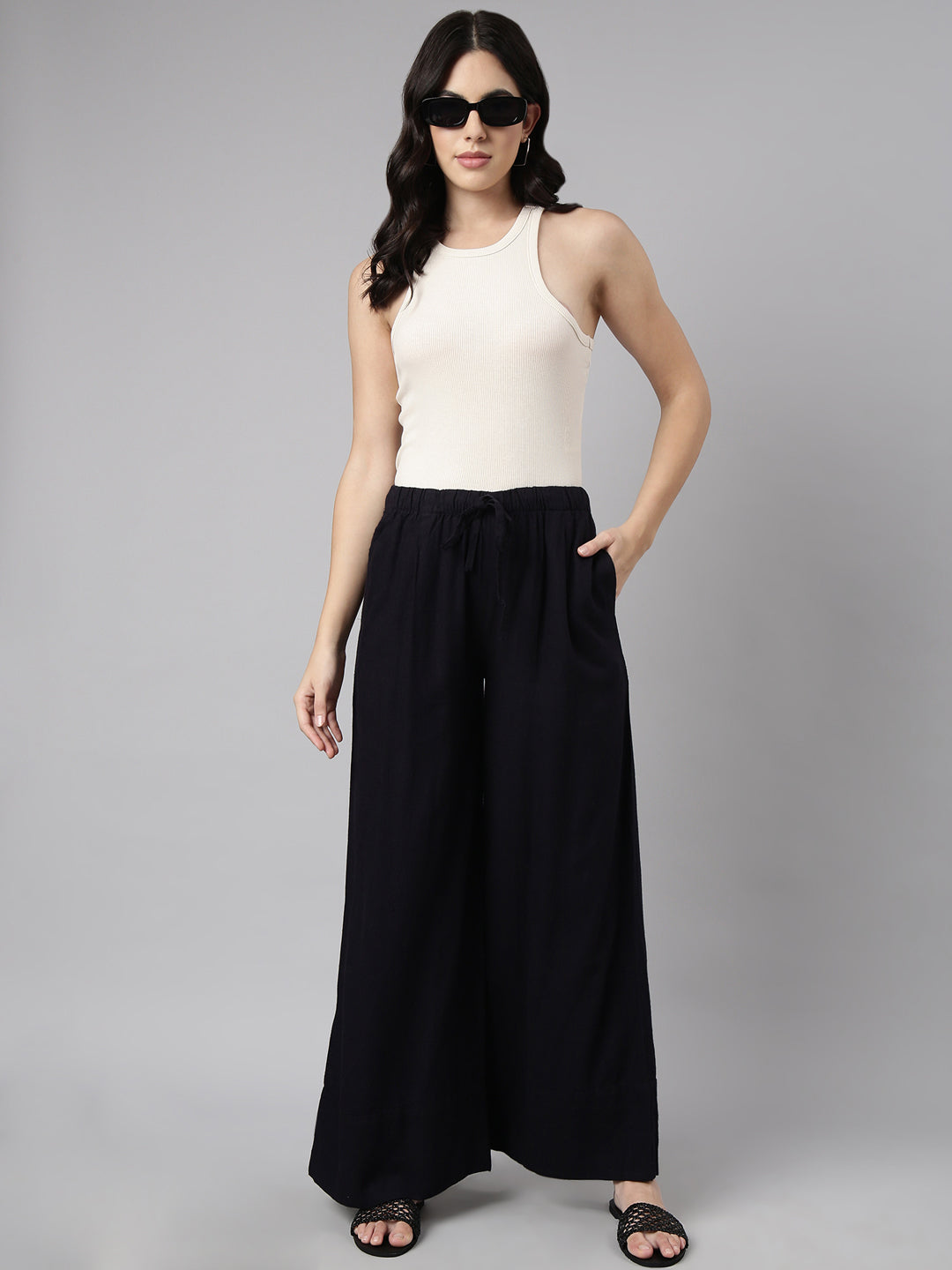 Women Solid Navy Blue Wide Leg Palazzos