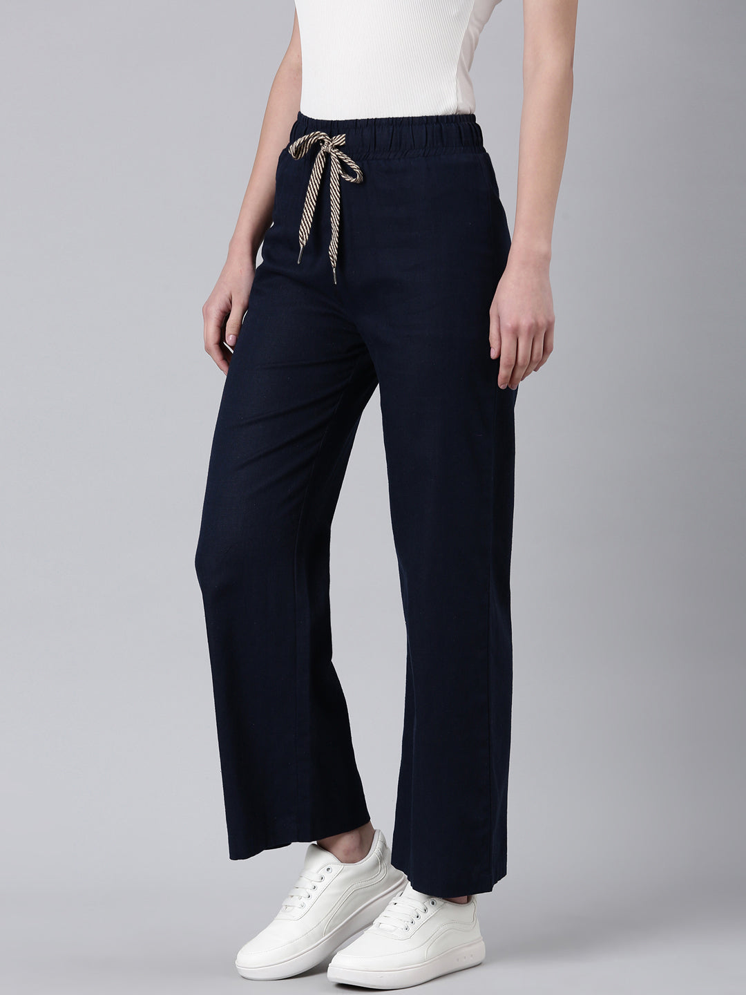 Women Navy Blue Solid Parallel Trouser