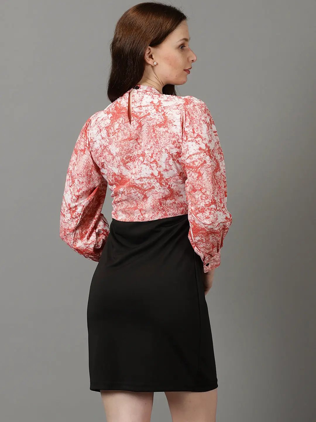 Women's Black Abstract Printed Cuffed Sleeves Sheath Dress